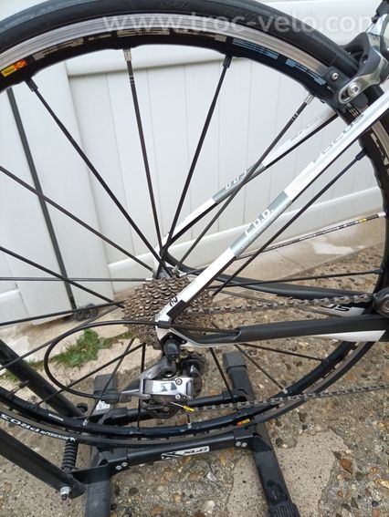 Vélo Focus izalco ergo ride taille 53 - 4