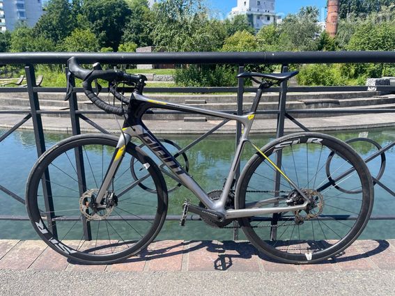Giant Defy Advanced Pro 1 Carbone – Roues Carbone – Ultegra Di2 – Taille ML - 2