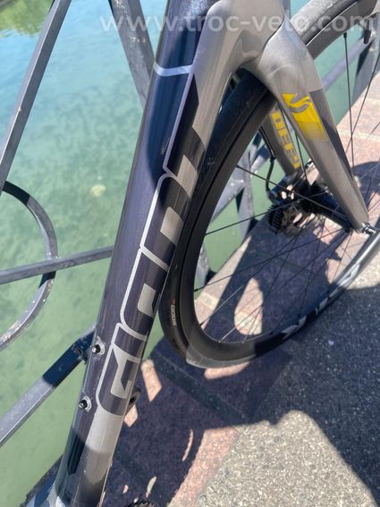 Giant Defy Advanced Pro 1 Carbone – Roues Carbone – Ultegra Di2 – Taille ML - 8
