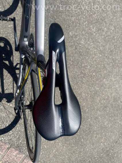 Giant Defy Advanced Pro 1 Carbone – Roues Carbone – Ultegra Di2 – Taille ML - 15