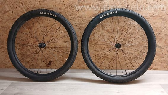 Roue VTT 29 pouces très bon état
