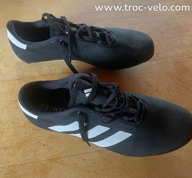 Chaussures Adidas - 1