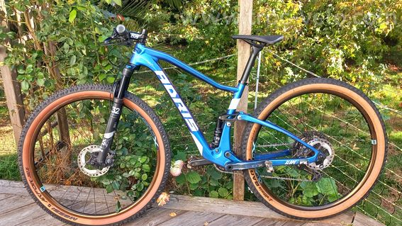 VTT carbone tout suspendu léger et performant - 3