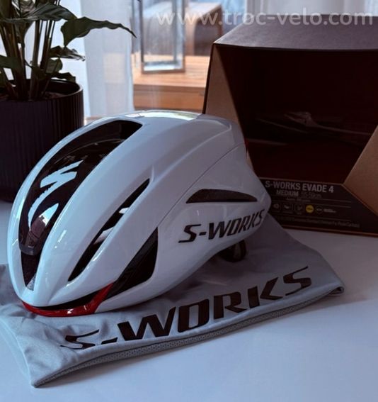 Casque de vélo de route Specialized S-Works Evade 4