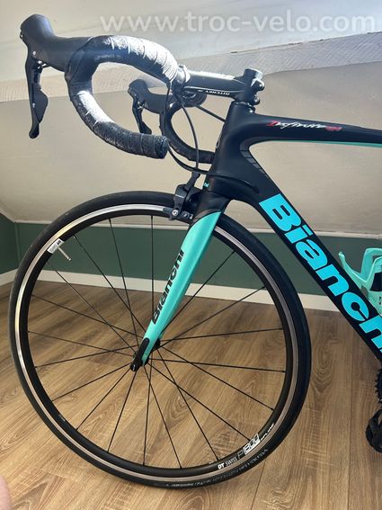 Bianchi infinito 4 - vélo de route carbone- très bon état - 7