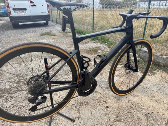 BMC ROADMACHINE 01 Di2 - 5