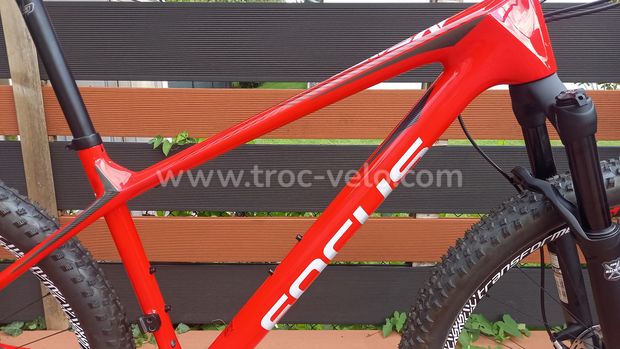 Promo Vtt Neuf Focus carbone 27,5 taille S 10,3kg -60% - 5