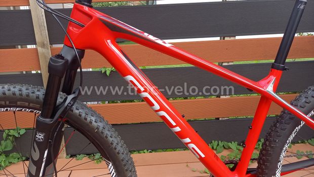 Promo Vtt Neuf Focus carbone 27,5 taille S 10,3kg -60% - 6