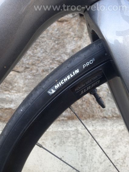 Vélo route GIANT Defy Advanced 3 M - 4