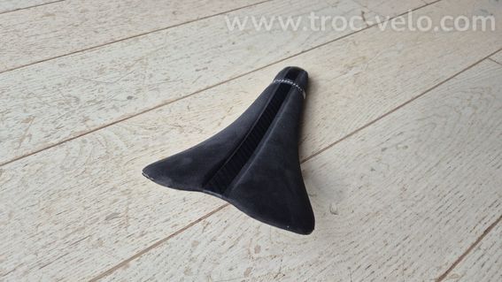 Selle TUNE Speedneedle 20TWENTY carbone avec revêtement Alcantara noir - 3