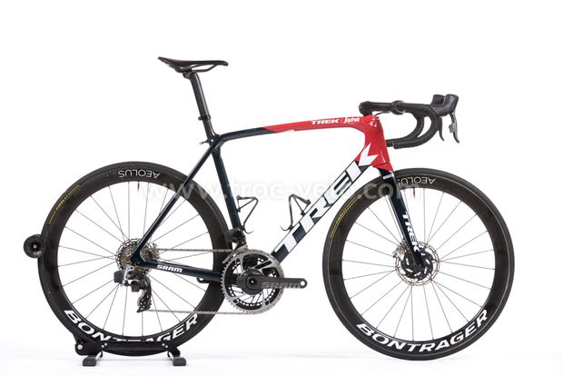 OFFRE DESTOCKAGE - TREK Émonda SLR 9 AXS Taille 58 équipe World Tour TREK Segafredo - 1