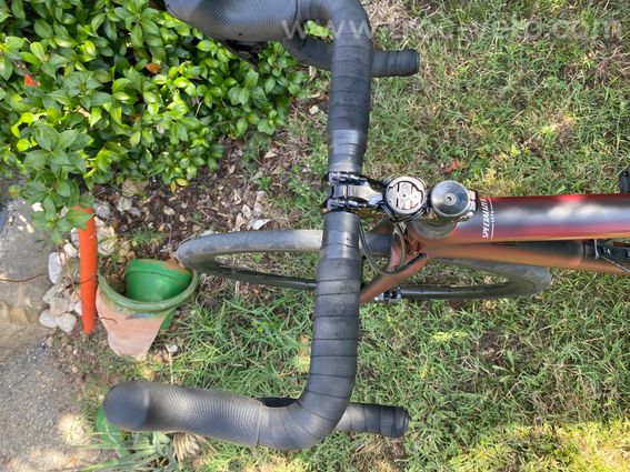 Specialized AETHOS PRO 52 sram force AXS  - 3