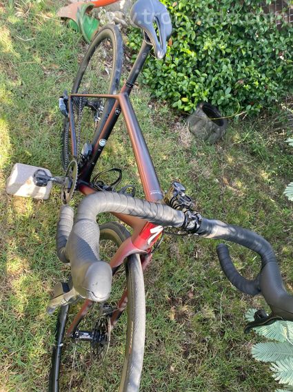 Specialized AETHOS PRO 52 sram force AXS  - 12