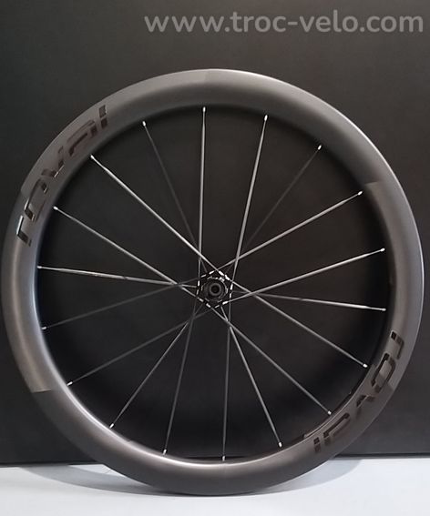 A vendre paire de roues Roval Carbon Rapid CLX 3 - 6