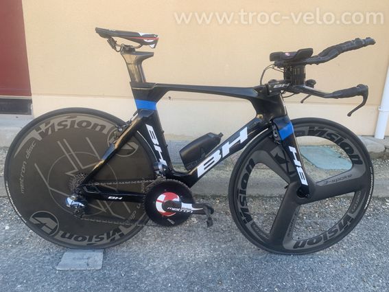 vends Vélo de contre la montre ou triathlon BH