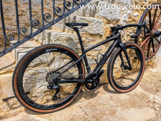 Gravel Specialized Diverge carbone taille 49  - 1