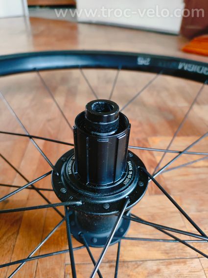 roues Bontrager Paradigm Comp 25 - 2