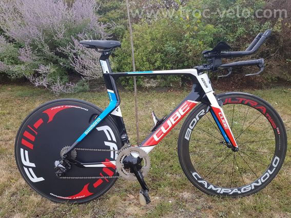 Vélo de chrono Cube Shimano ultegra
