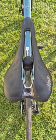 Canyon Ultimate CF SLX 8 Di2 - 9