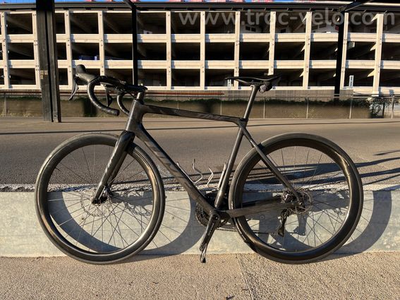 Time ADHX taille M – Ultegra Di2 – roues Enve SES 3.4 - 2