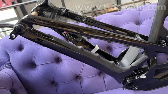 Cadre enduro ROCKY MOUNTAIN Altitude Carbon noir cadre M - 5