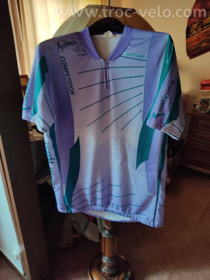 LOT de 3 MAILLOT  - 6