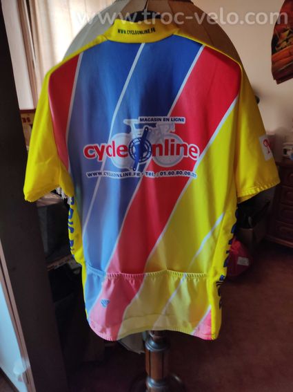 LOT de 3 MAILLOT  - 8