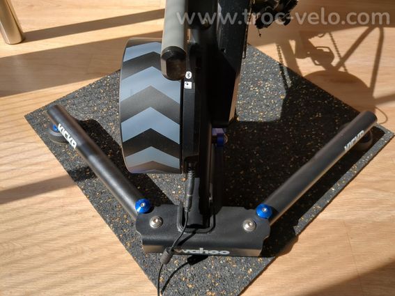 Home trainer Wahoo Kick R V5 - 3