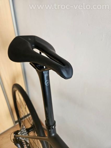 Specialized Aethos 56 105 DI2 - 4