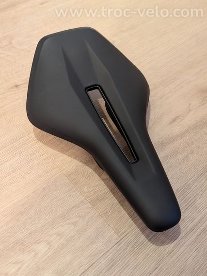 Selle Vélo Route / Gravel / VTT Light 155 mm - 2