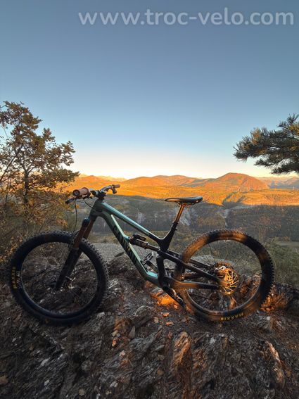 VTT Canyon Spectral 29 CFR (Taille M) - Upgrades TRP Or / Fox Factory / X0 AXS - 13