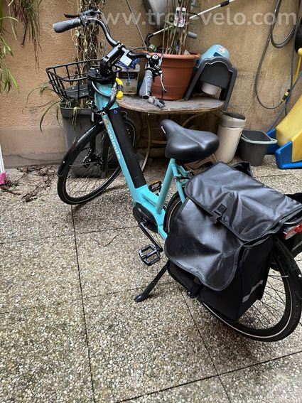 Ville électrique homme. Autonomie Entre 70 Et 80 Km. Moteur Pédale.