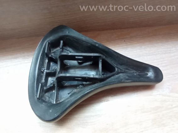 Selle de vélo pour femme d occasion - 2
