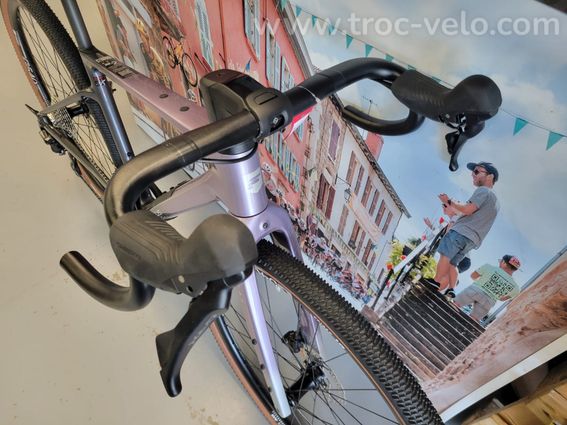 Gravel Focus Atlas 8.7 Shimano GRX Taille S - 3