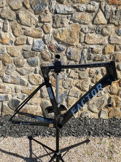 FACTOR OSTRO VAM – KIT CADRE COMPLET NEUF  - 5