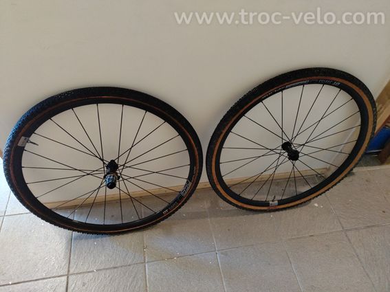 Paire de roues DTSWISS spline C1850 tubless