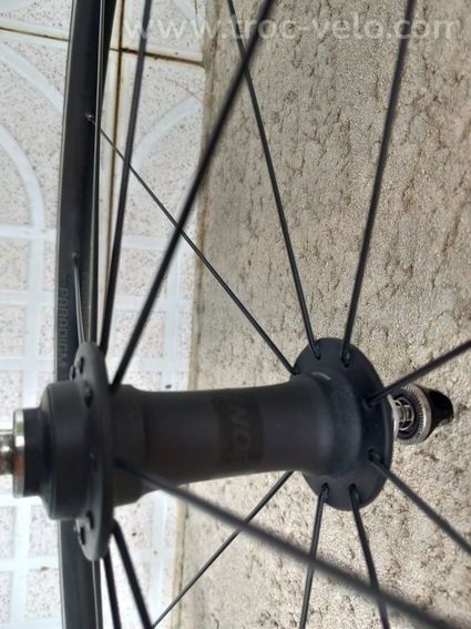 Roue avant Bontrager - 2