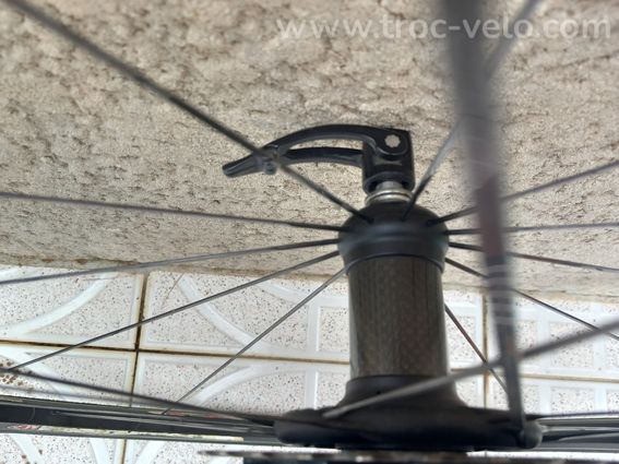Roue avant Bontrager - 4