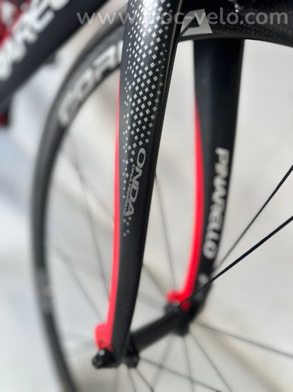 Pinarello F10 (2018) — Taille 50 — Freins à patins — SRAM RED eTap AXS - 5