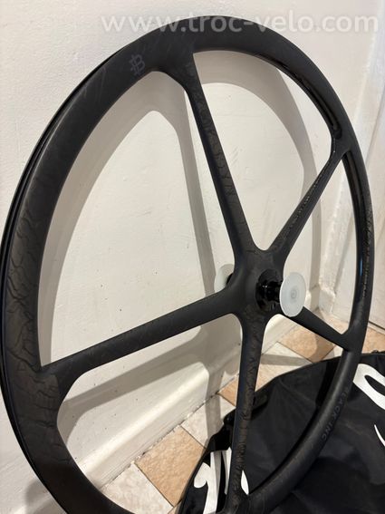 Roues Black inc FIVE - Shimano HG - 6
