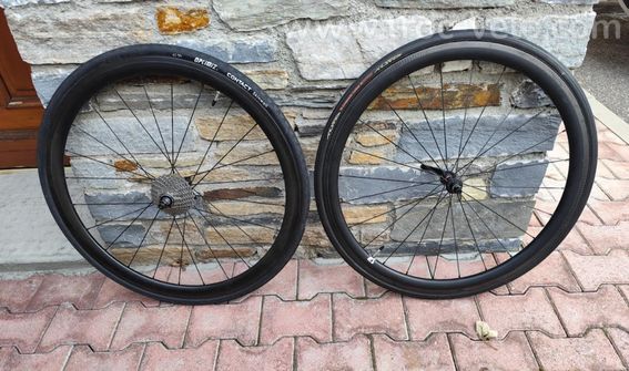 ROUES CARBONES 38 mm ARTISANALE