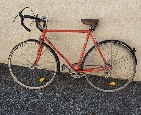 Vélo de course Peugeot vintage