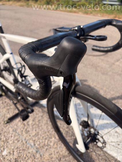 Vélo de route Pinarello f5 - 4