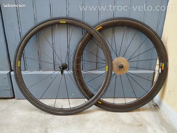 Roues carbone mavic Cosmic 32/40, vélo route course