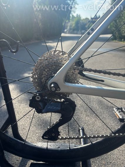 ATTAIN C62 SLX 2026 taille 56 ( L) - 500km - un seul défaut  - 2