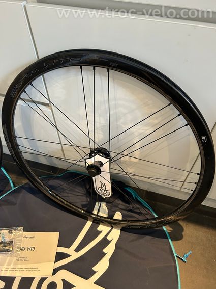 CAMPAGNOLO Bora carbone 33 wto disc Neuves Campa/Shima/Sram - 4