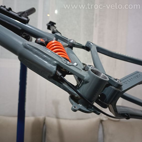 Kit cadre ZUMBI F-11 27.5" - 2