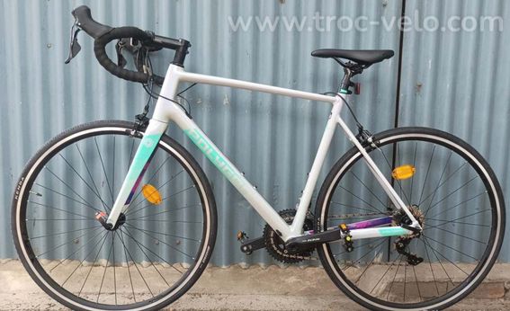 Vélo de route Polygon Strattos S5 – Shimano 105 – Taille M – 600 €