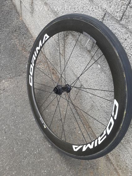 Roue carbone avant corima 47 dx