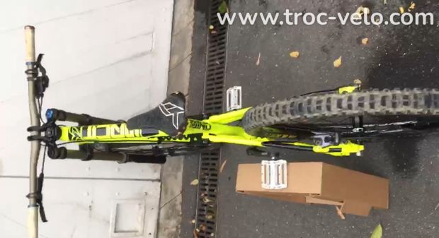 VTT DH descente  YT Tues  - 2